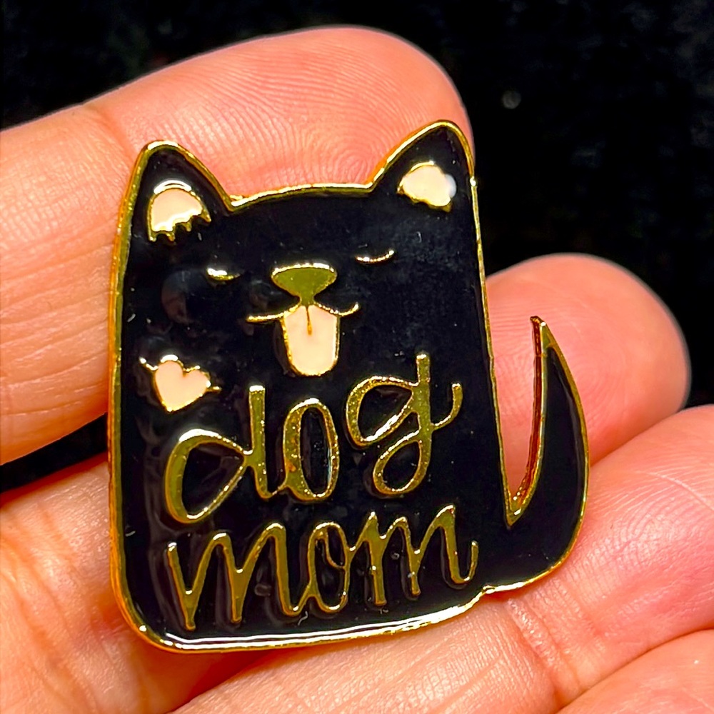 pooch/dog lover lapel pin -enamel NWOT